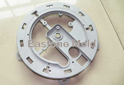Custom-molding-products-manufacturing-(2)